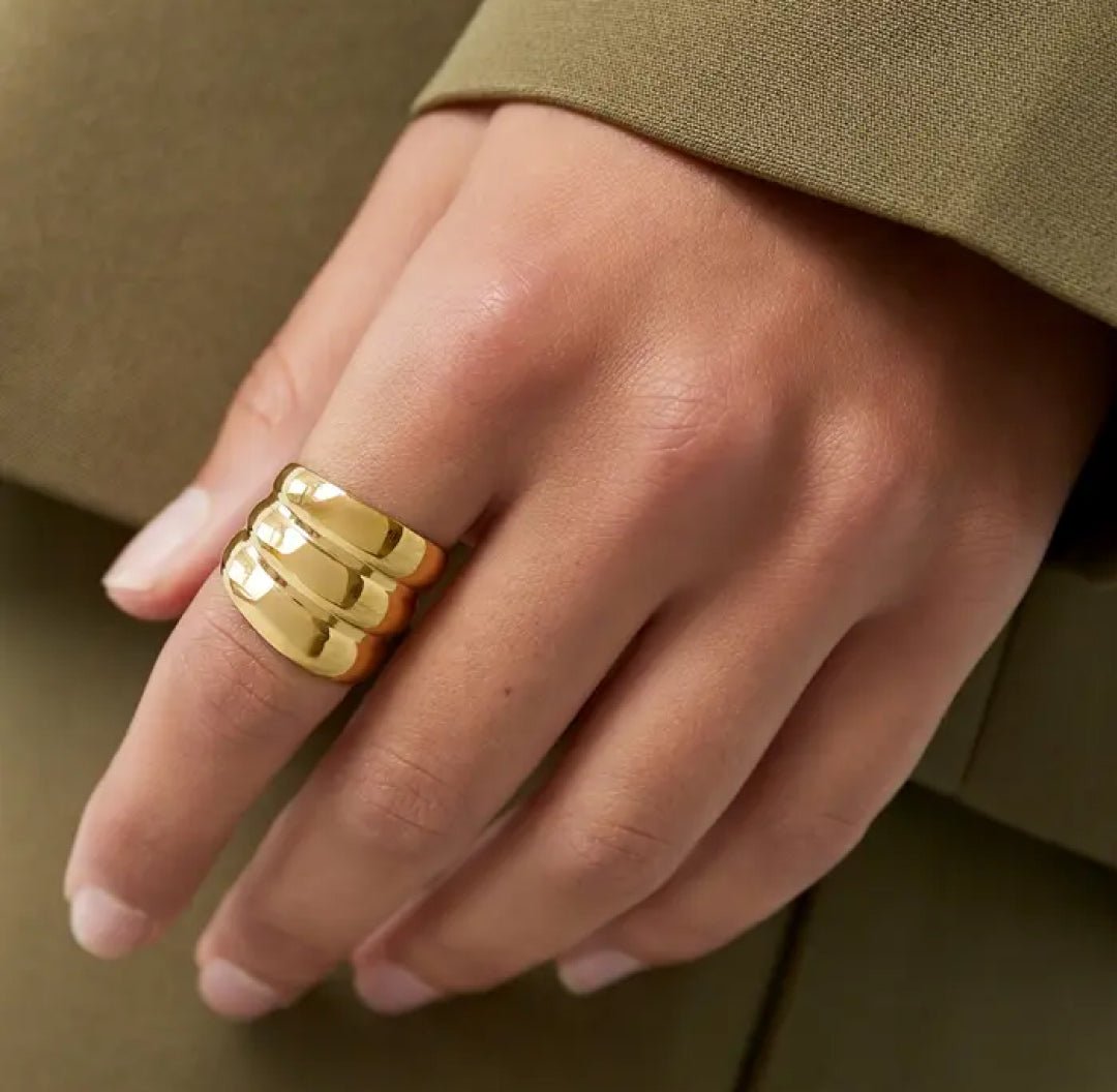 Bold and fine rings in silver and gold with zirconia stones or pearls - Lavina