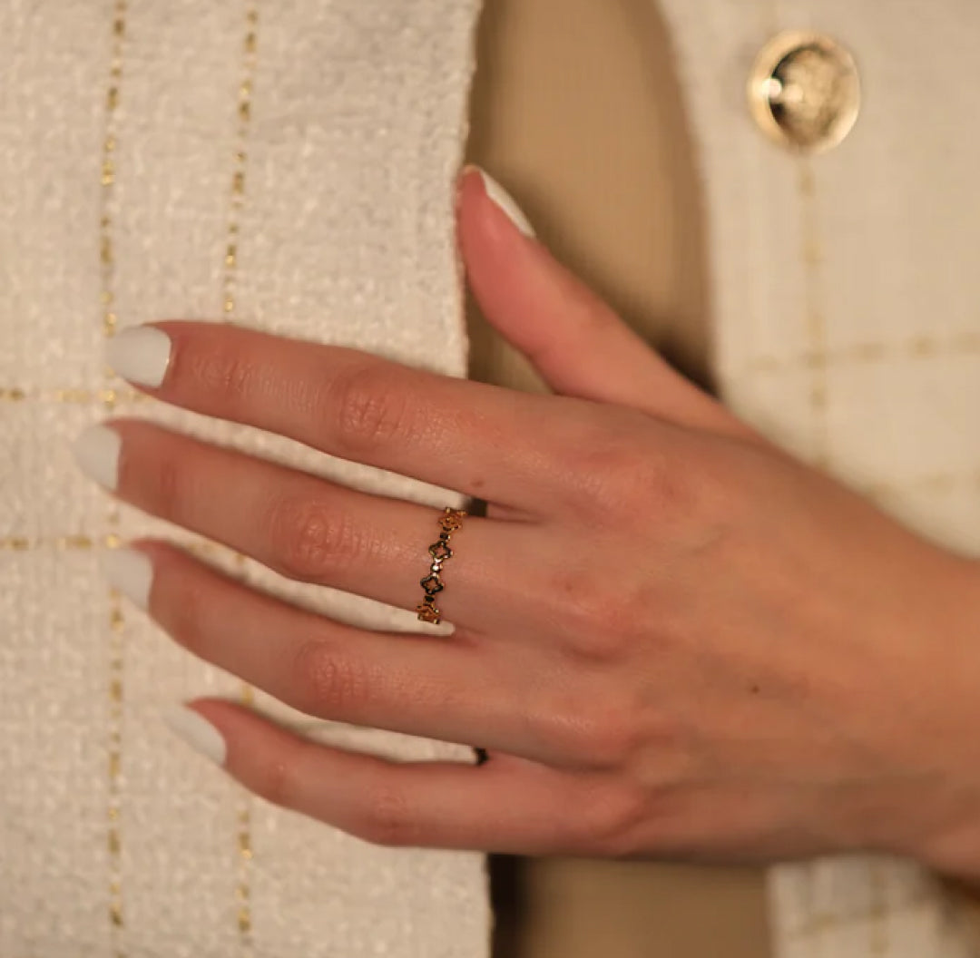 Gold dainty ring with small clover charms - Lavina