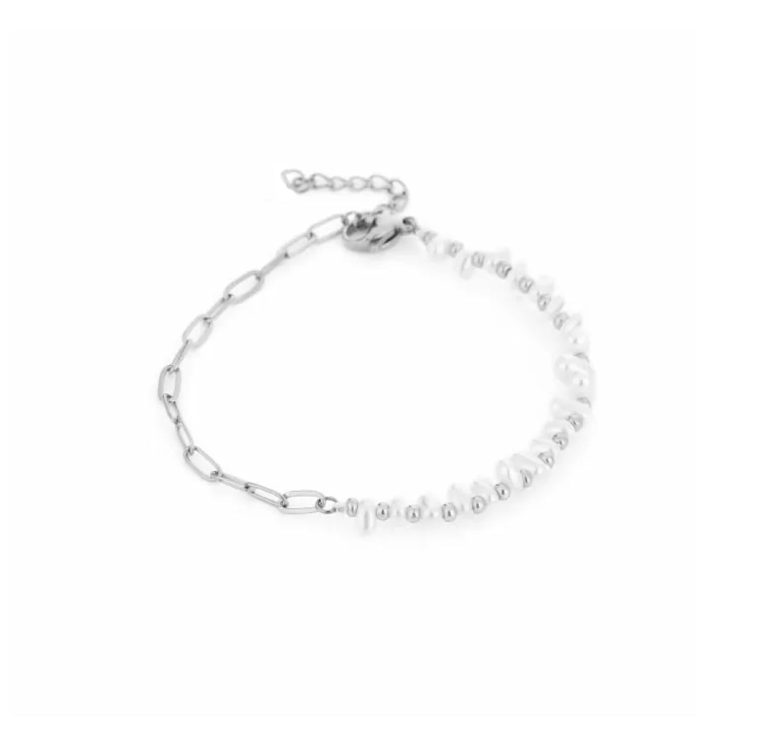 Gold duo chain with pearls bracelet - Lavina Jewelz