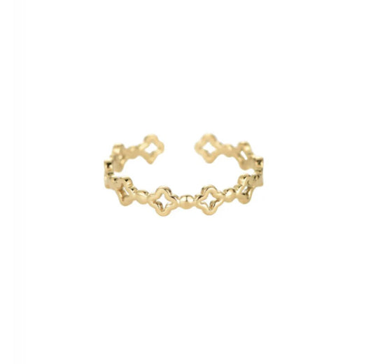 Gold dainty fine ring with small clover charms - Lavina Jewelz