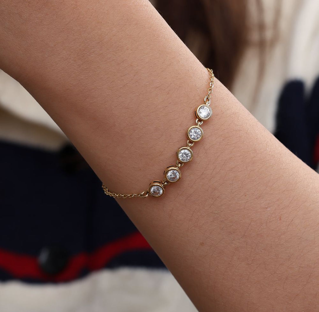 Diamond zirconia gold bracelet with 5 round stones - Lavina Jewelz