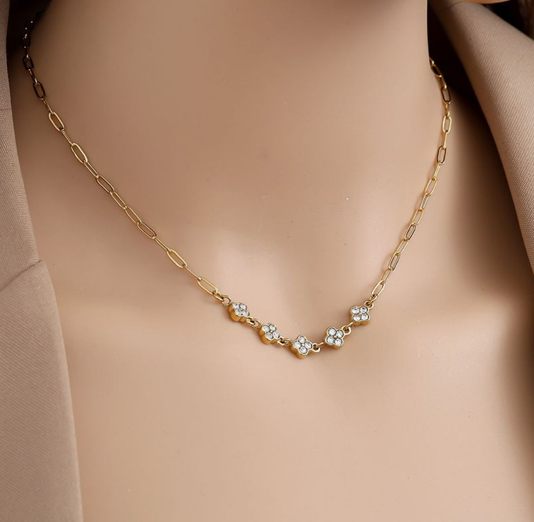 Zirconia 5 flower 4 clover fine delicate necklace gold - Lavina Jewelz