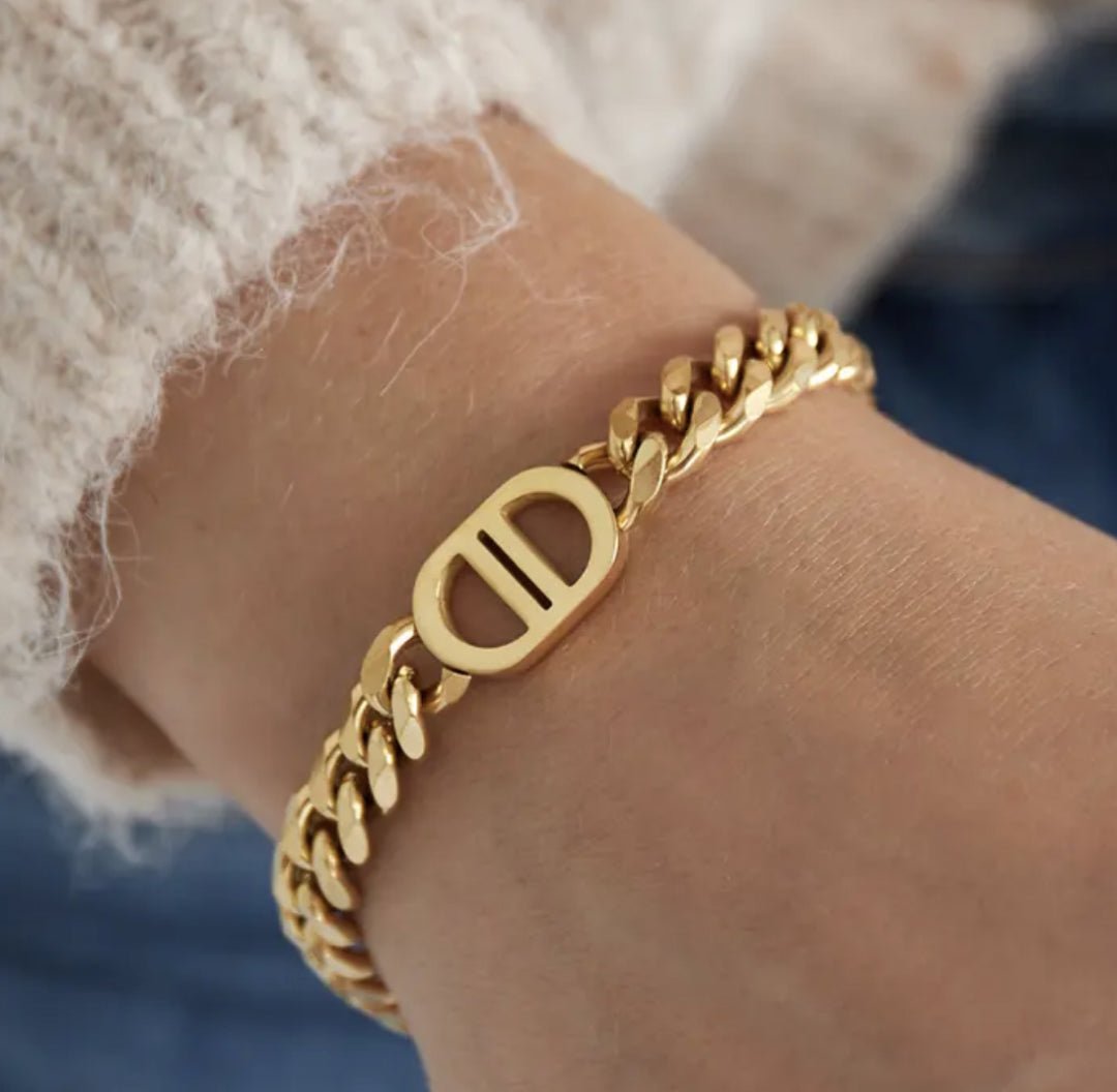 Chunky, bold and statement bracelets in gold and silver - Lavina Jewelz