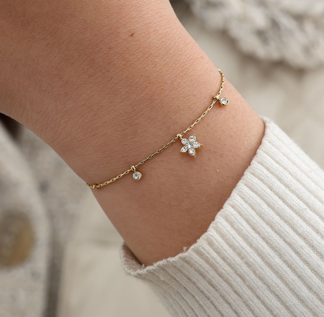 Fine and delicate bracelets in silver and gold - Lavina Jewelz