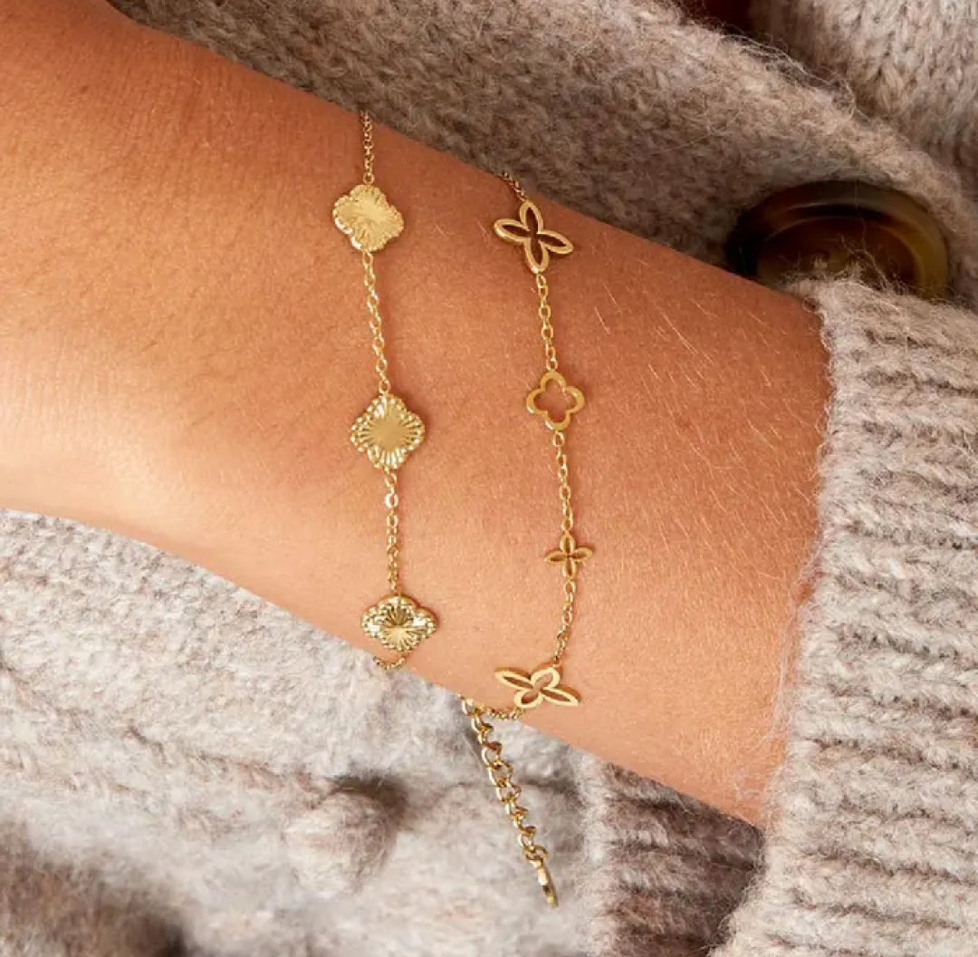 Gold tiny 4 leaf clovers bracelet - Lavina