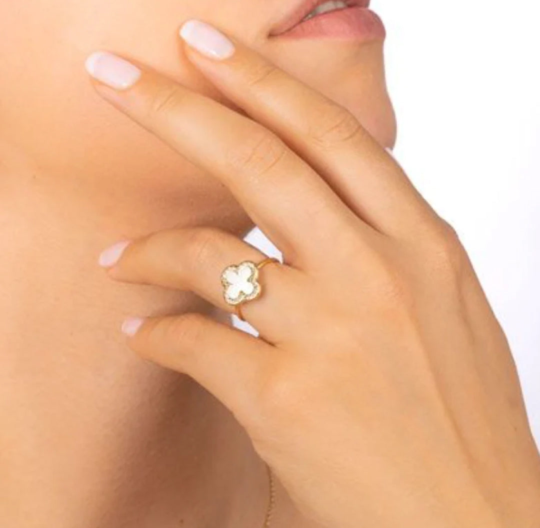 White pearl 4 leaf clover ring with zirconia stones in gold - Lavina