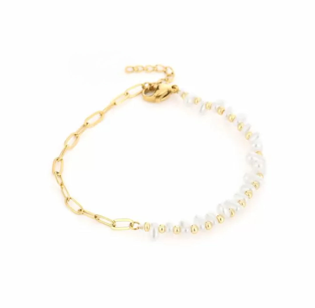 Gold duo chain with pearls bracelet - Lavina Jewelz