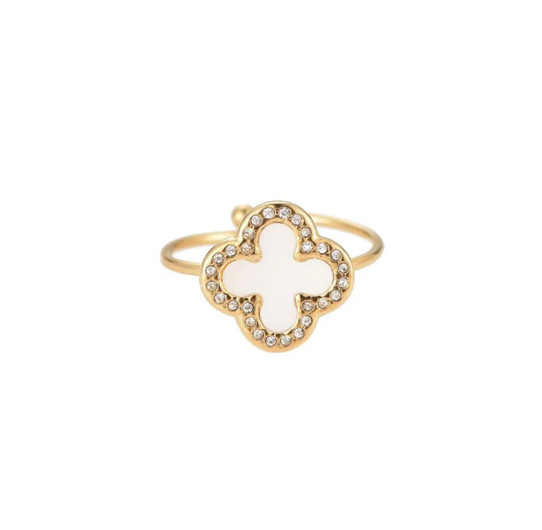 White pearl 4 leaf clover ring with zirconia stones in gold - Lavina