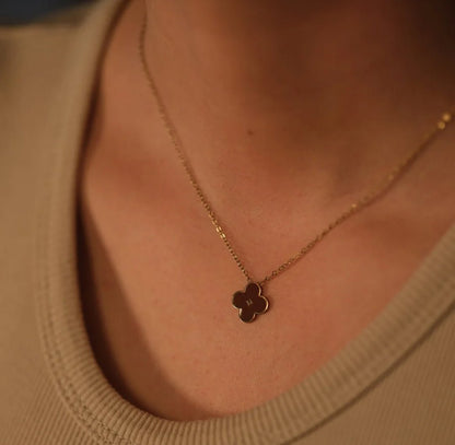 Brown Clover Necklace - Lavina