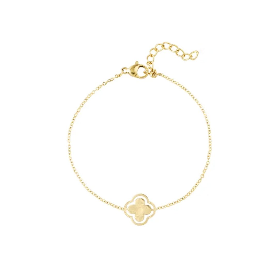 Elegant Clover Bracelet - Lavina Jewelz