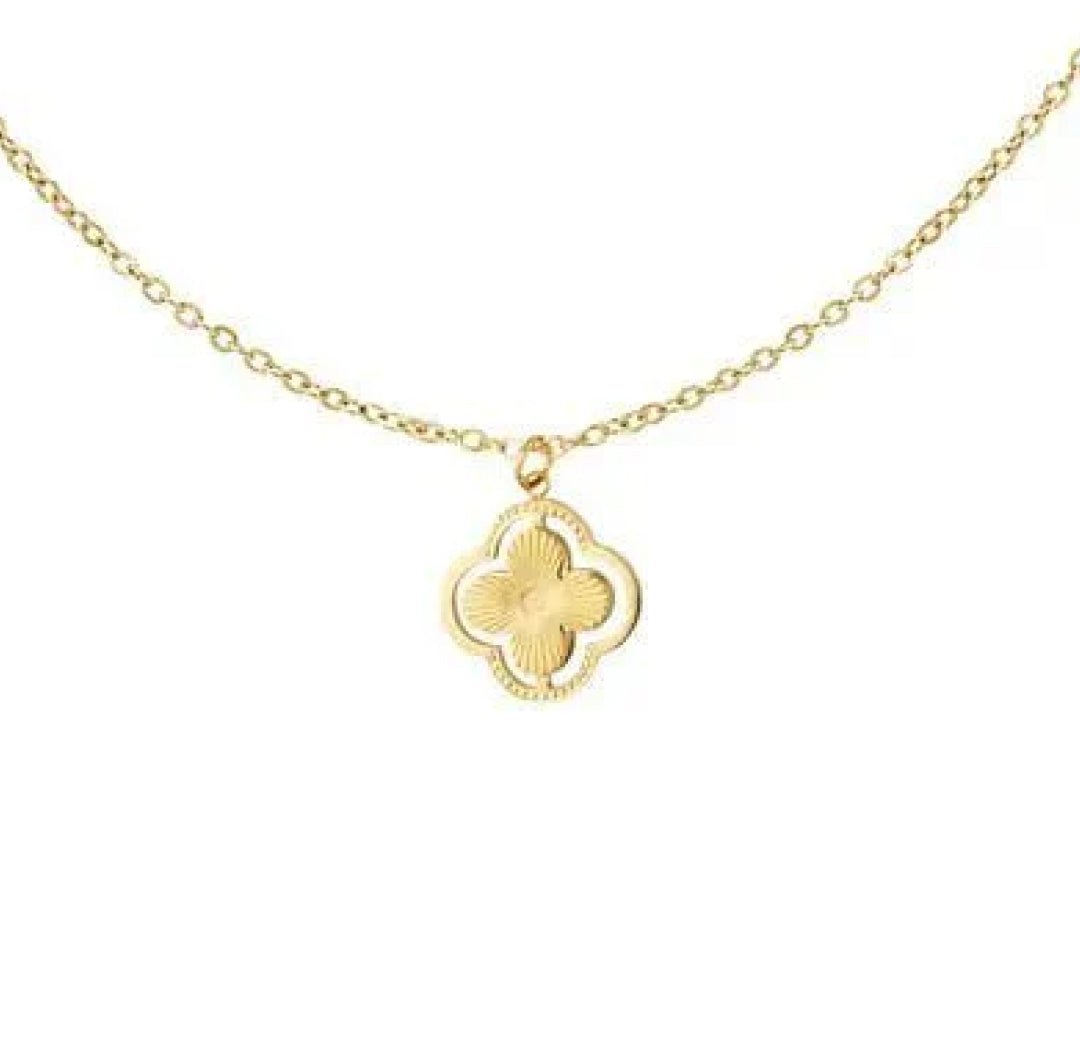 Elegant Clover Necklace - Lavina Jewelz